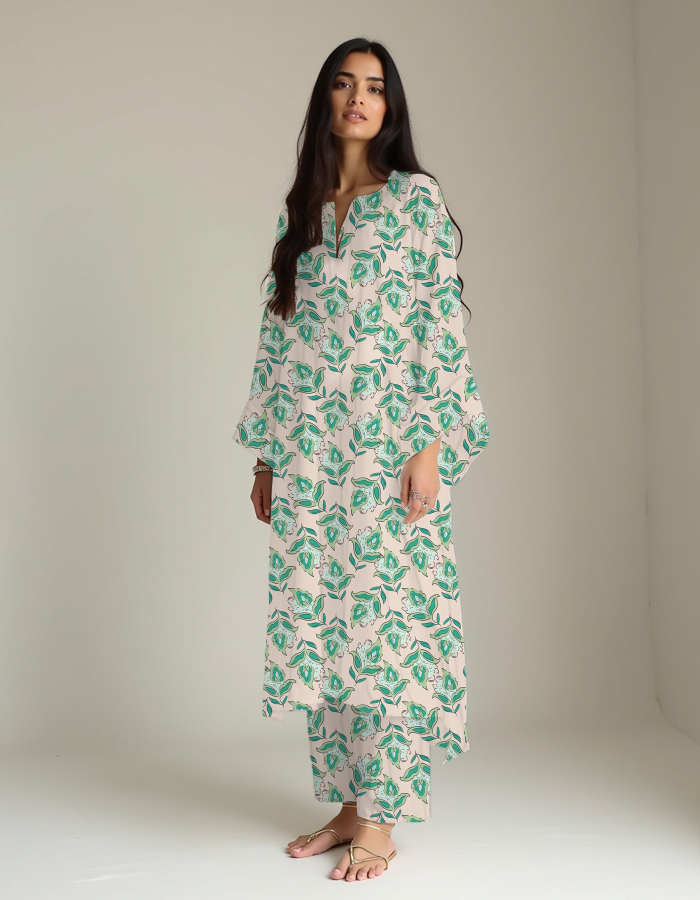 Digital Printed Arabic Lawn - QC06