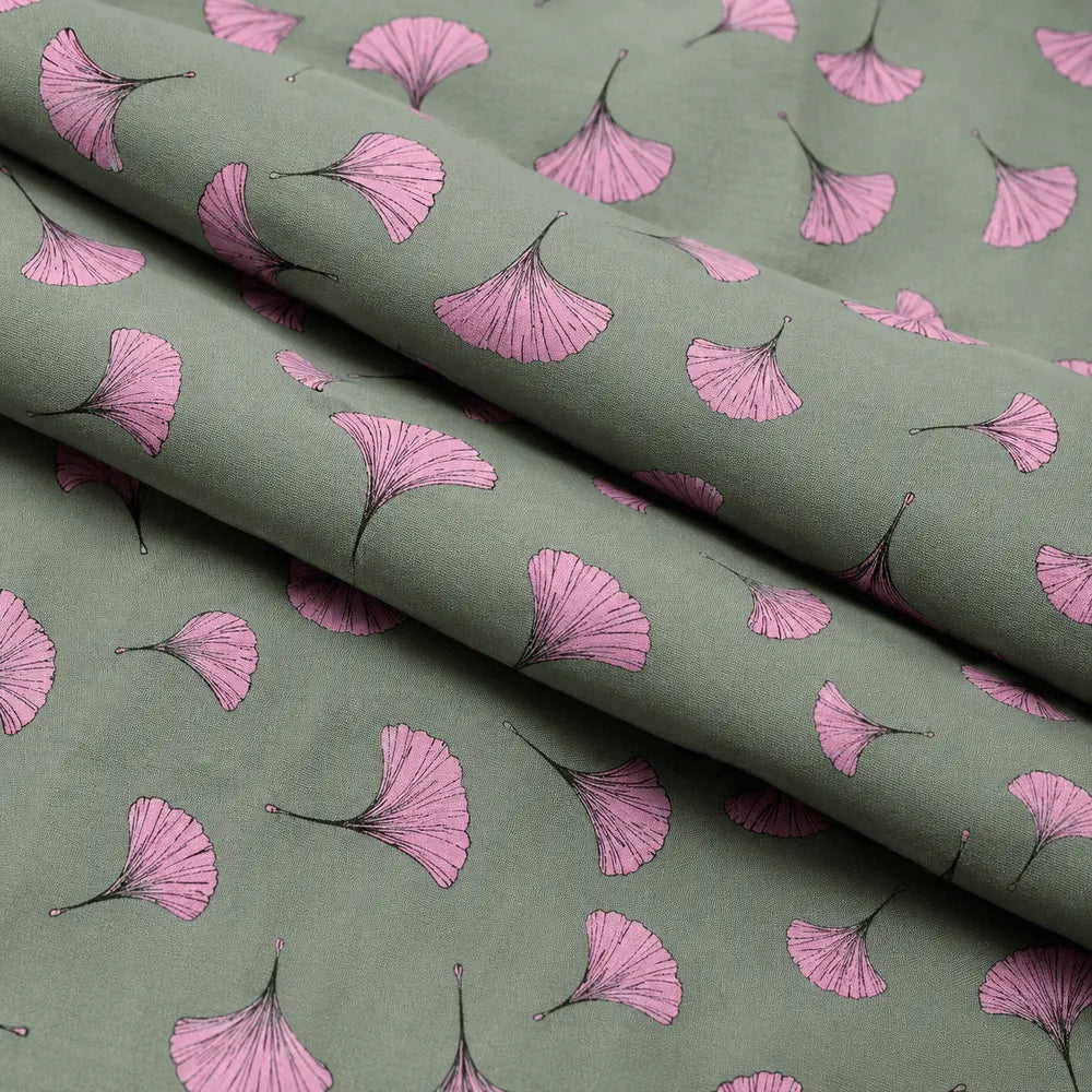 Ginkgo Rose Scatter