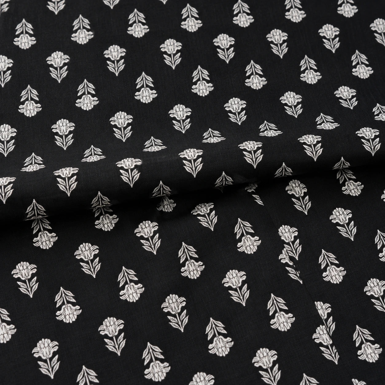 Noir Bloom Buta